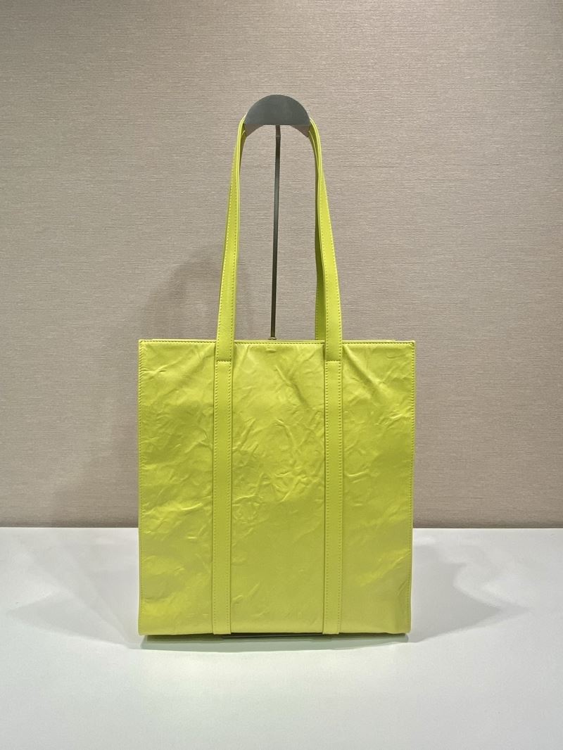 Pra*a tote bags